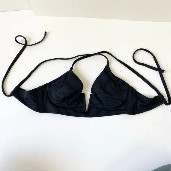 Sz. 32B Target Shade & Shore Bikini Top NWOT (C1) - Picture 1 of 7
